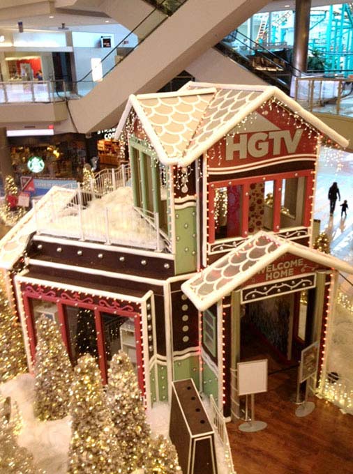 Giant Gingerbread House for Pop2Life/HGTV