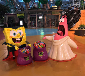 Halloween-themed SpongeBob and Patrick photo opp sculptures